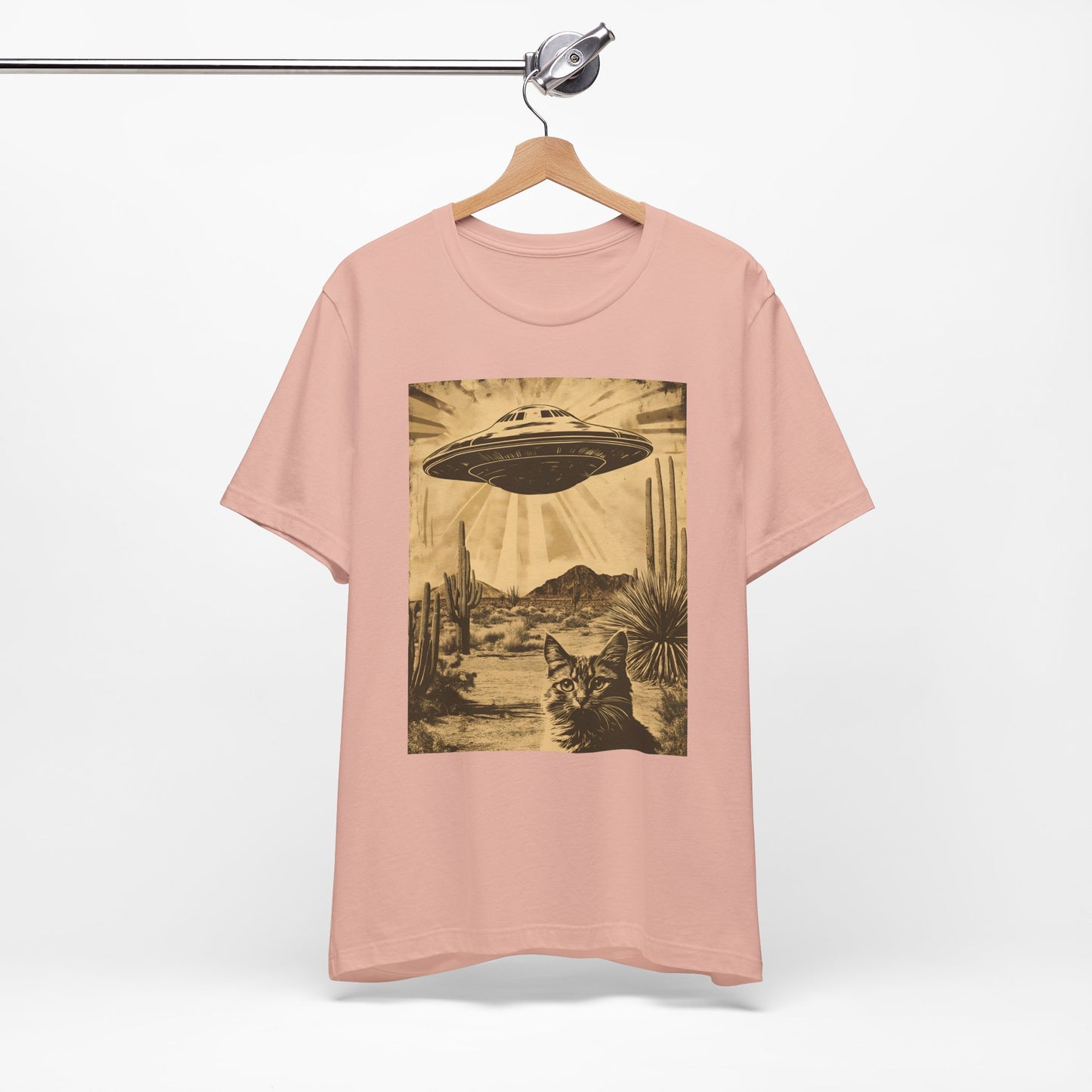 UFO Retro Cat Tee - Unisex Short Sleeve Shirt - CoolCollectiveCo