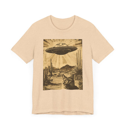 UFO Retro Cat Tee - Unisex Short Sleeve Shirt - CoolCollectiveCo